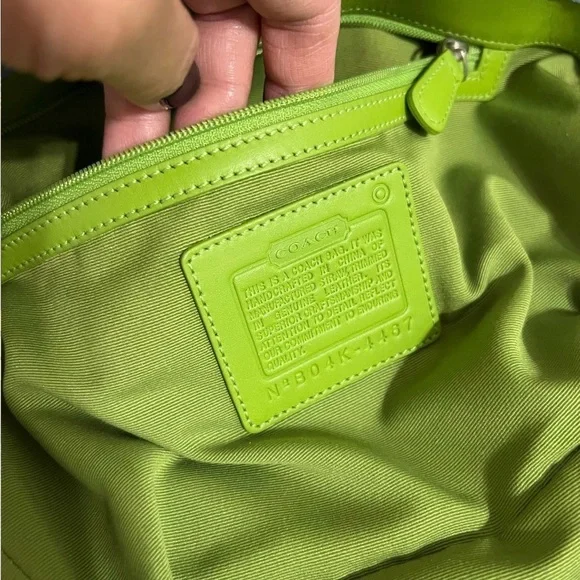 Coach Vintage Woven Bag - Picture 2 of 2